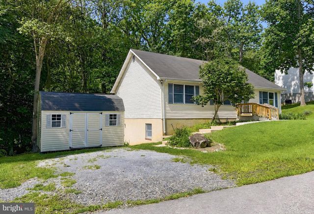 8433 SAILBOAT LN, Lusby, MD 20657