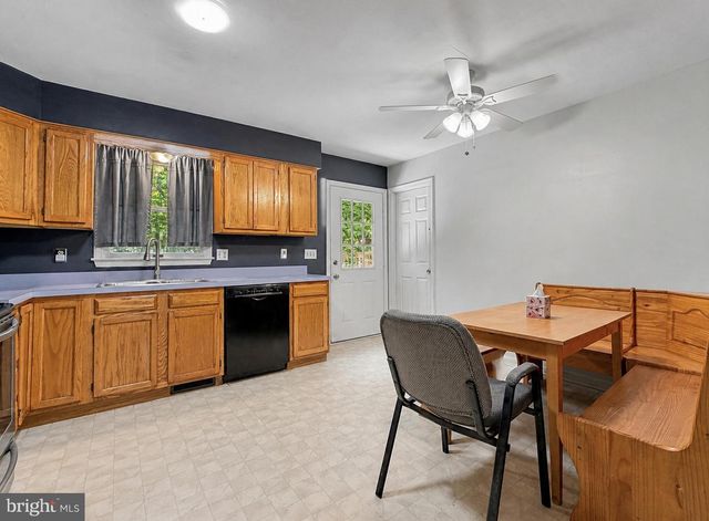 8433 SAILBOAT LN, Lusby, MD 20657