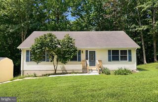 8433 SAILBOAT LN, Lusby, MD 20657