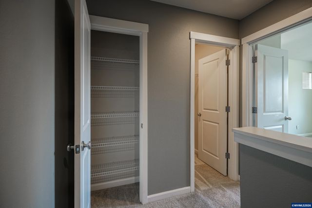 1478 Gifford St SE, Salem, OR 97317