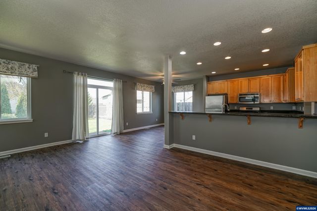 1478 Gifford St SE, Salem, OR 97317