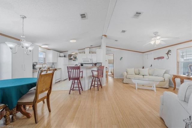 3127 Bayside PKWY, Punta Gorda, FL 33982