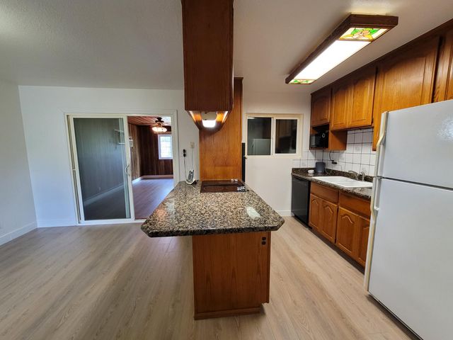 1408 Gregory Way, Roseville, CA 95661