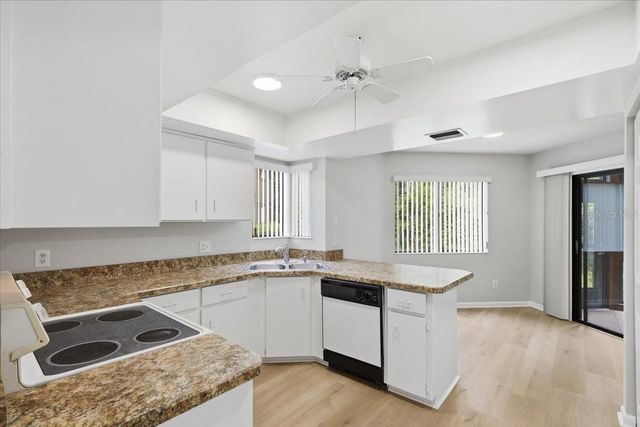 27 OXFORD LANE 27, Palm Coast, FL 32137