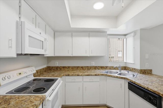 27 OXFORD LANE 27, Palm Coast, FL 32137