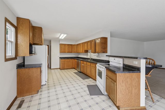 1616 Southlawn Drive, Des Moines, IA 50315