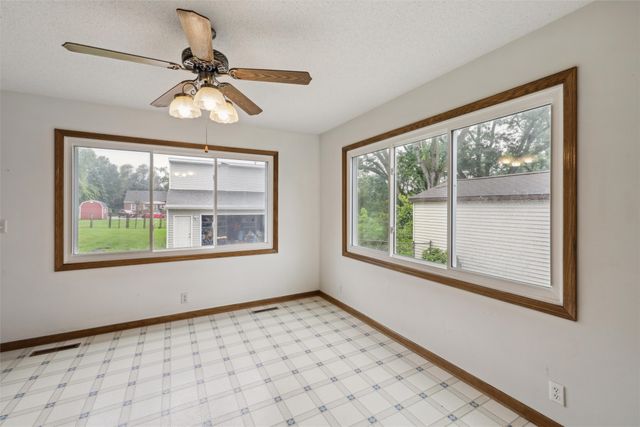 1616 Southlawn Drive, Des Moines, IA 50315