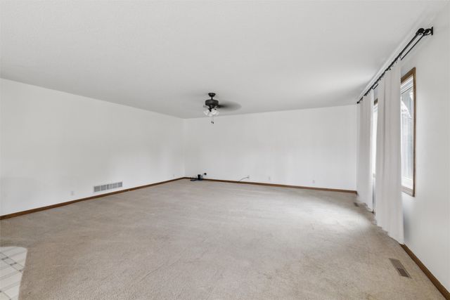 1616 Southlawn Drive, Des Moines, IA 50315