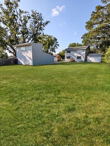 1616 Southlawn Drive, Des Moines, IA 50315