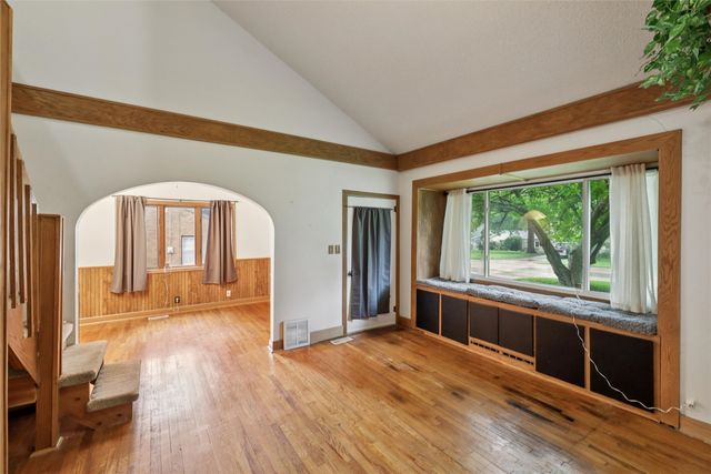 1616 Southlawn Drive, Des Moines, IA 50315