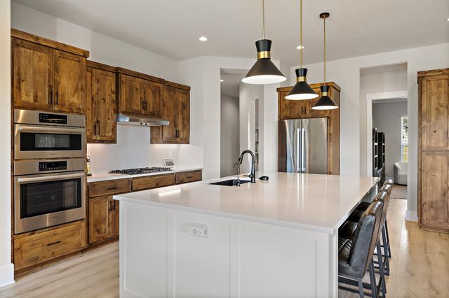 127 Lazy Creek DR, Georgetown, TX 78628