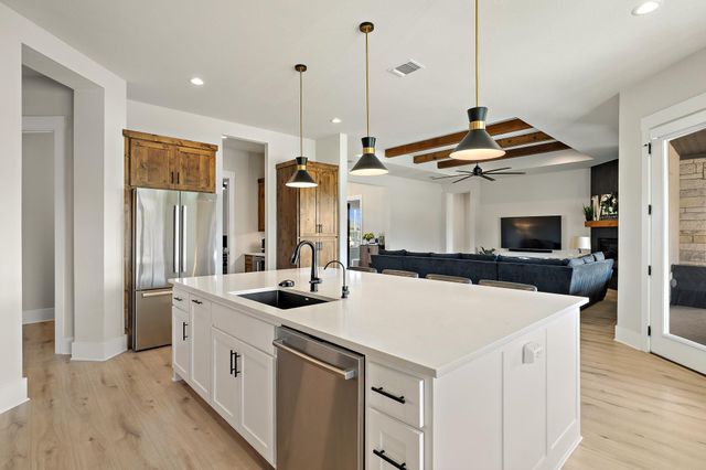 127 Lazy Creek DR, Georgetown, TX 78628