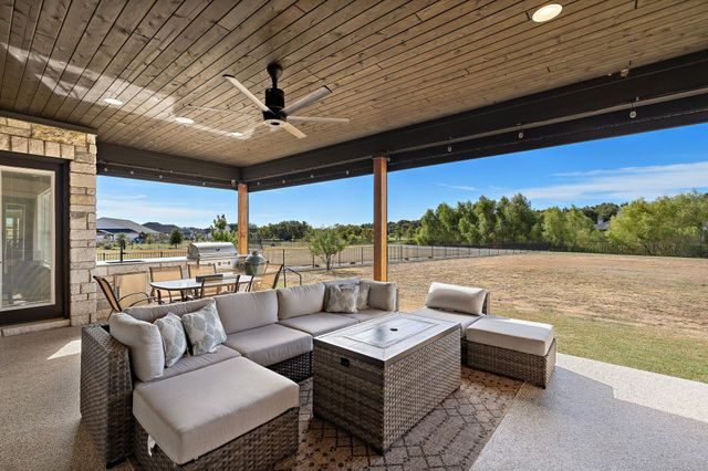 127 Lazy Creek DR, Georgetown, TX 78628