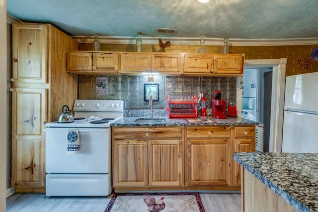 174 Vinta Mill Rd, Prospect, TN 38477