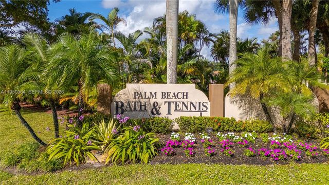 5561 Grande Palm Cir, Delray Beach, FL 33484
