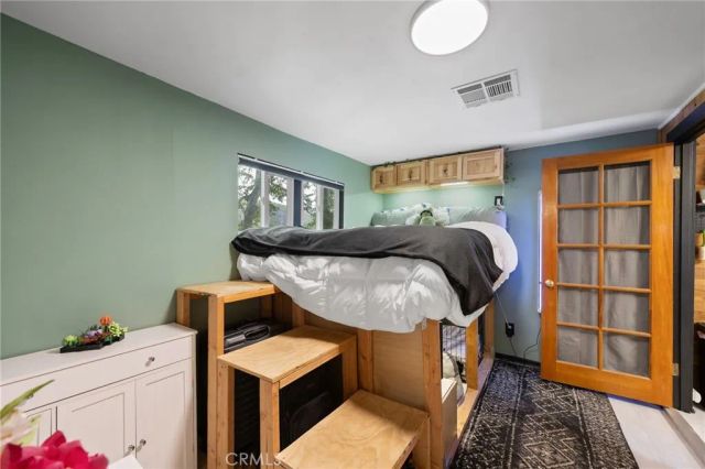 17601 Lone Pine, Lake Hughes, CA 93532