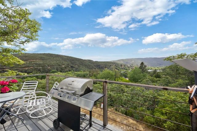 17601 Lone Pine, Lake Hughes, CA 93532