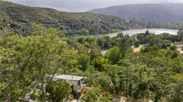 17601 Lone Pine, Lake Hughes, CA 93532