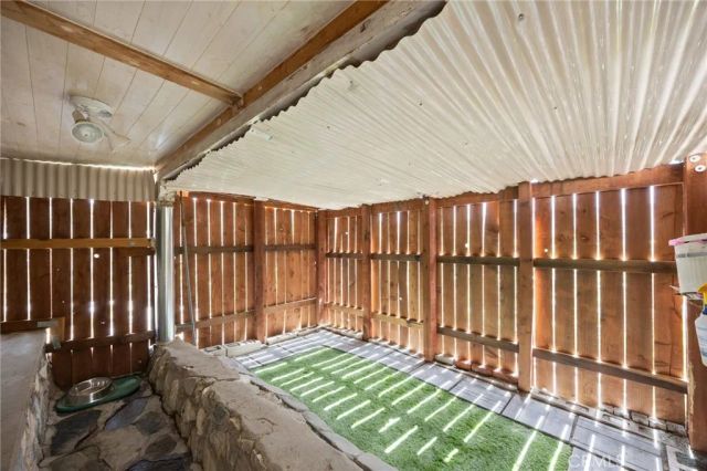 17601 Lone Pine, Lake Hughes, CA 93532