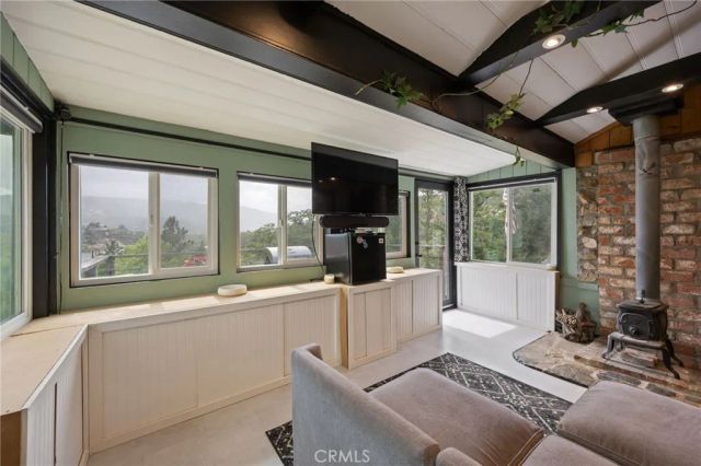 17601 Lone Pine, Lake Hughes, CA 93532