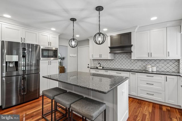 13604 COPPER RIDGE DR, Herndon, VA 20171