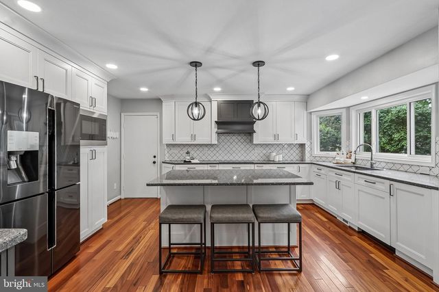13604 COPPER RIDGE DR, Herndon, VA 20171