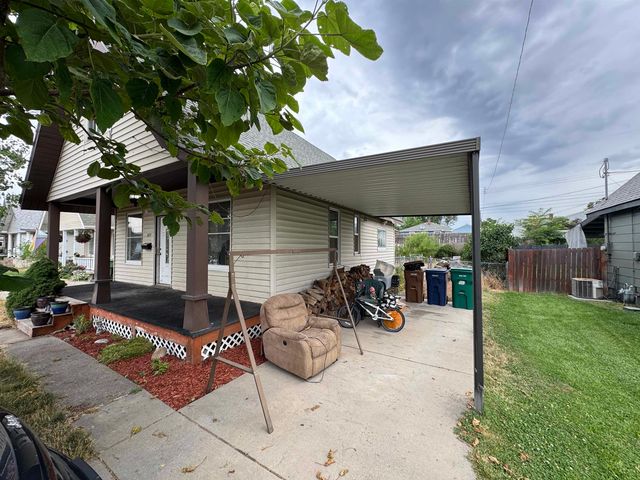 327 E Gordon Ave, Spokane, WA 99207