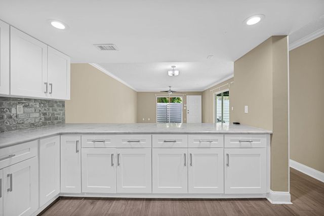 544 NW 98TH Avenue, Plantation, FL 33324
