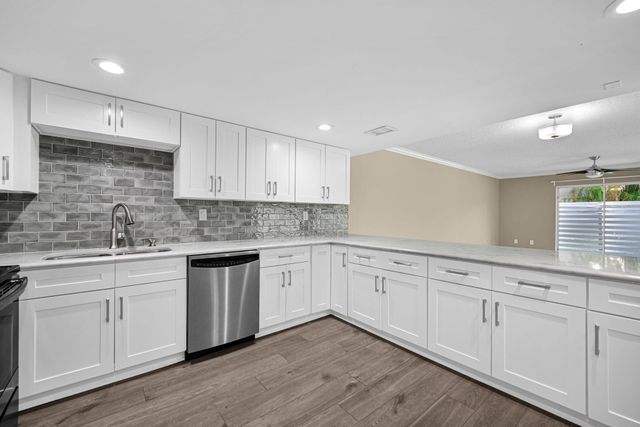 544 NW 98TH Avenue, Plantation, FL 33324