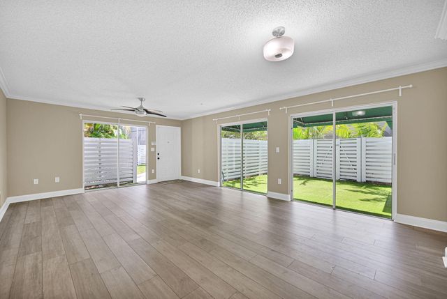 544 NW 98TH Avenue, Plantation, FL 33324