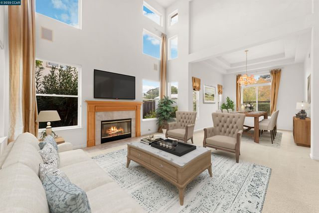 1012 Barkwood Ct, Concord, CA 94521