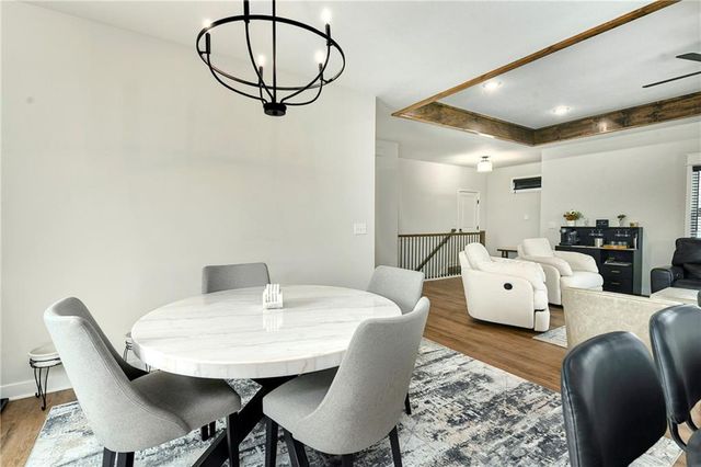 1201 NW 4th Street, Oak Grove, MO 64075