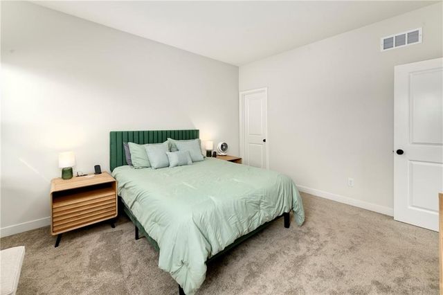 1201 NW 4th Street, Oak Grove, MO 64075