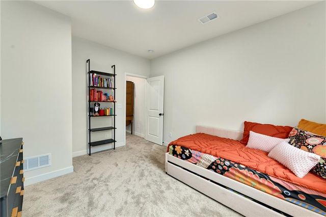 1201 NW 4th Street, Oak Grove, MO 64075