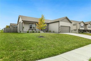 1201 NW 4th Street, Oak Grove, MO 64075