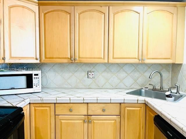 1470 NE 123rd St A707, North Miami, FL 33161