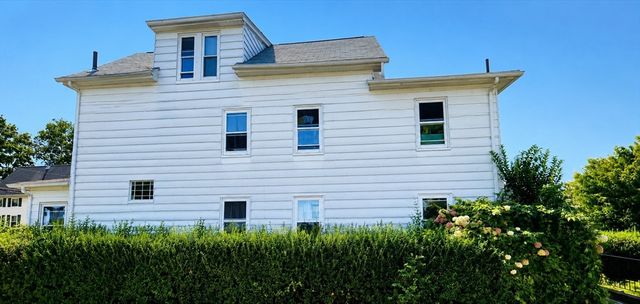 14 S High St, Milford, MA 01757
