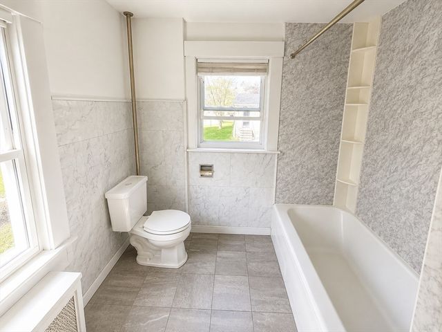 14 S High St, Milford, MA 01757