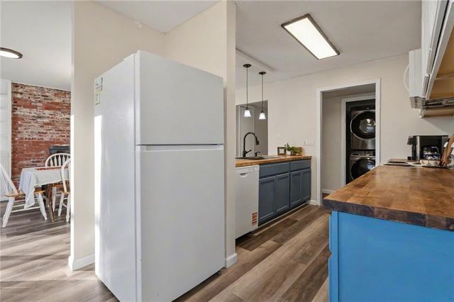 925 W 27th Terrace, Lawrence, KS 66046