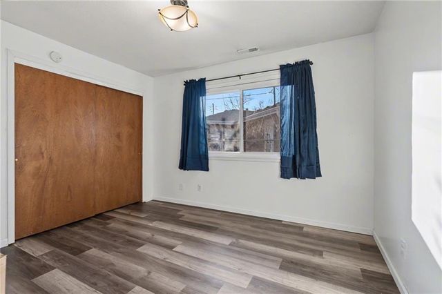 925 W 27th Terrace, Lawrence, KS 66046