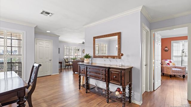 165 W Rampart Dr Apt 202, San Antonio, TX 78216