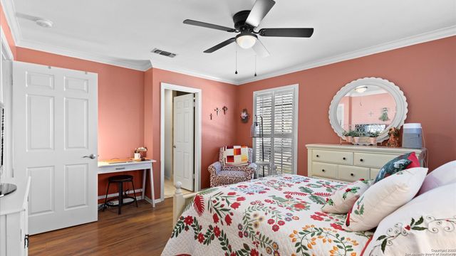 165 W Rampart Dr Apt 202, San Antonio, TX 78216