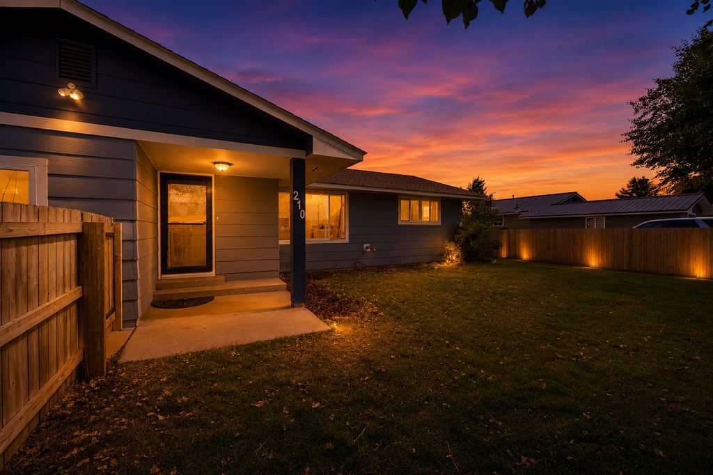210 A Street S, Victor, MT 59875 photo 1