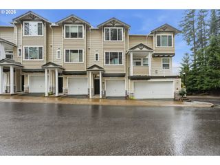 15445 Sw SPARROW Loop 104, Beaverton, OR 97007