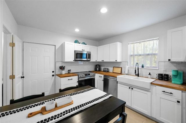 707 N DISSTON AVENUE, Tarpon Springs, FL 34689