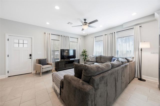 707 N DISSTON AVENUE, Tarpon Springs, FL 34689