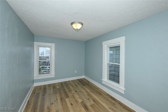 200 8th Street NW, Barberton, OH 44203