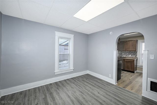 200 8th Street NW, Barberton, OH 44203