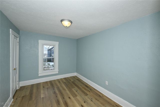 200 8th Street NW, Barberton, OH 44203