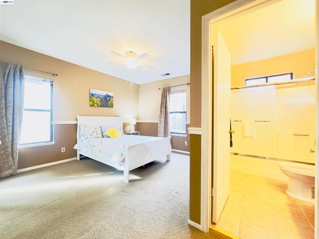 320 N Villa Way, Walnut Creek, CA 94595